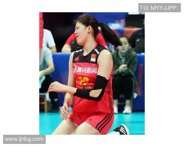 杨芳专访：从青涩球员到排球传奇的心路历程回顾